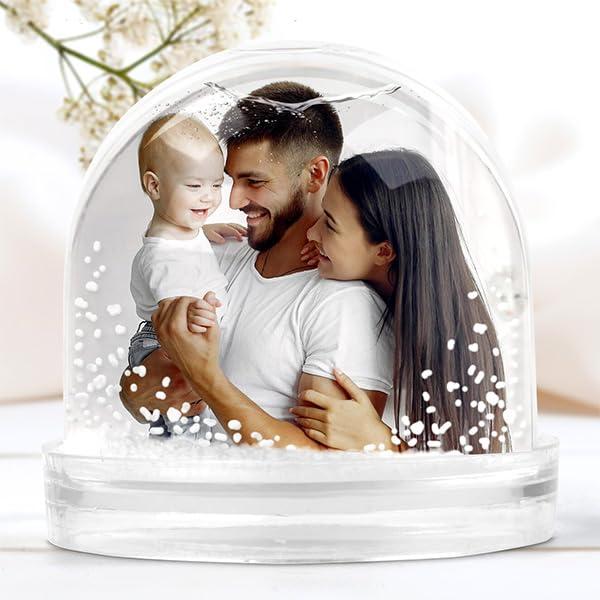 Bola de Nieve Personalizada: ¿Regalo Original o Solo un Adorno Navideño?