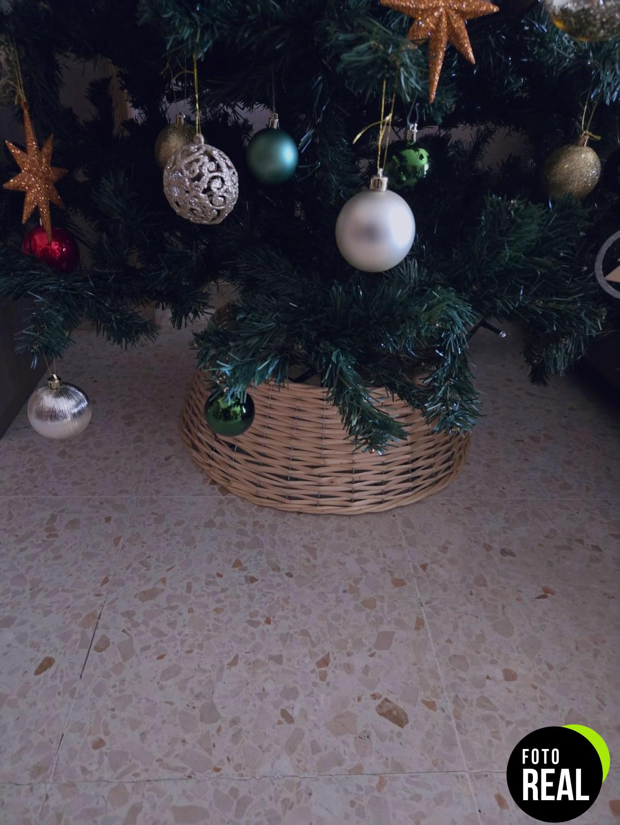 cubre-pie-arbol-navidad-eurasia-mimbre-natural-foto-2